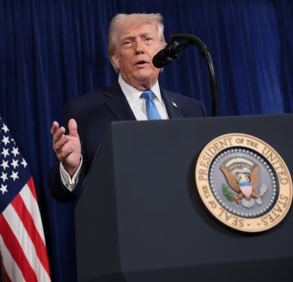 گزارش‌ها: ترامپ بررسی حمایت از شبه‌نظامیان برای سرنگونی حکومت ایران را آغاز کرده است