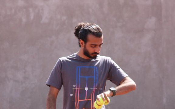 جزییاتی از شکنجه ادیب شهبازپور، مربی تنیس و شهروند بهایی، در بازداشت اطلاعات سپاه در کرمان