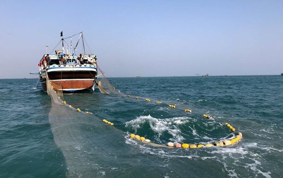 أسبوعان في عرض البحر.. هروب خطير لـ 6 صيادين هنود من إيران بسبب ظروف العمل القاسية