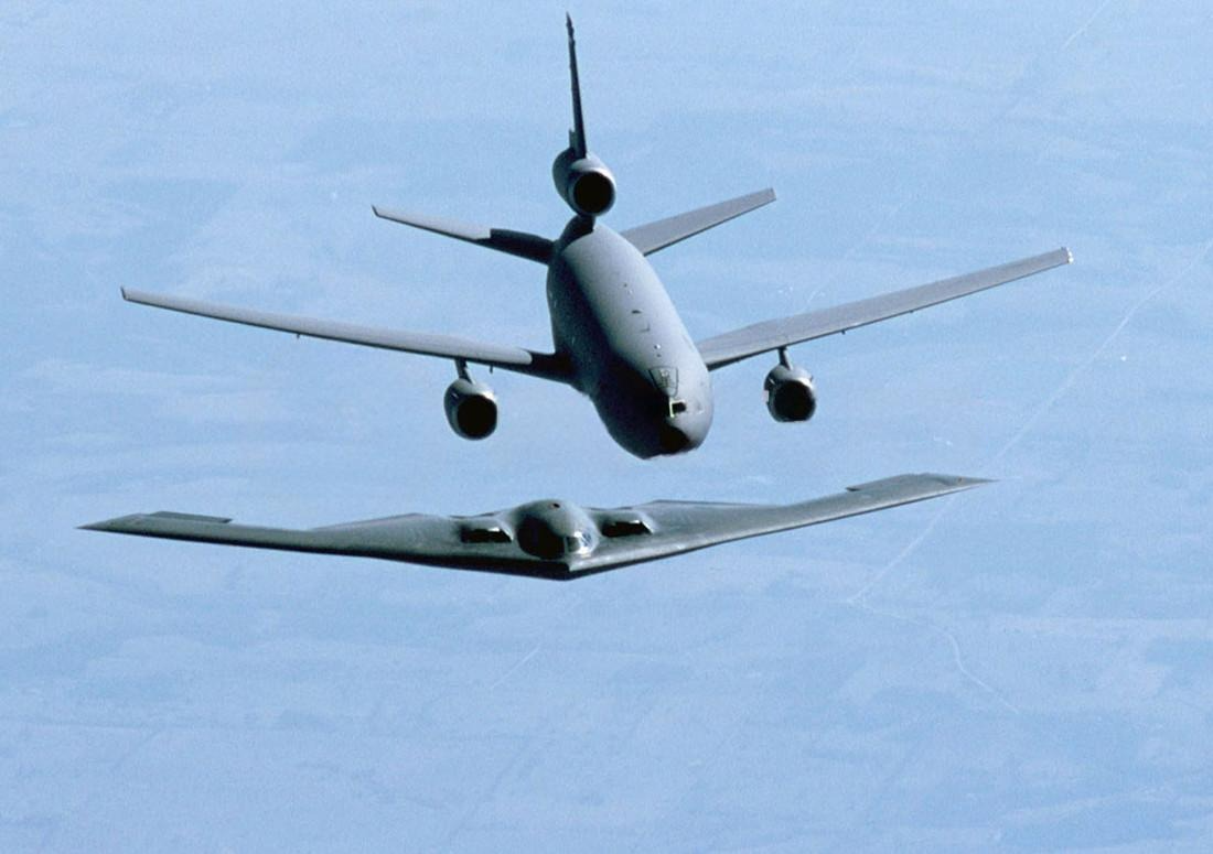 ارتش آمریکا استقرار بمب‌افکن‌های بی‌٢ را در پایگاه اقیانوس هند تایید کرد