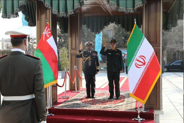 Oman's military chief meets Iran's top general in Tehran