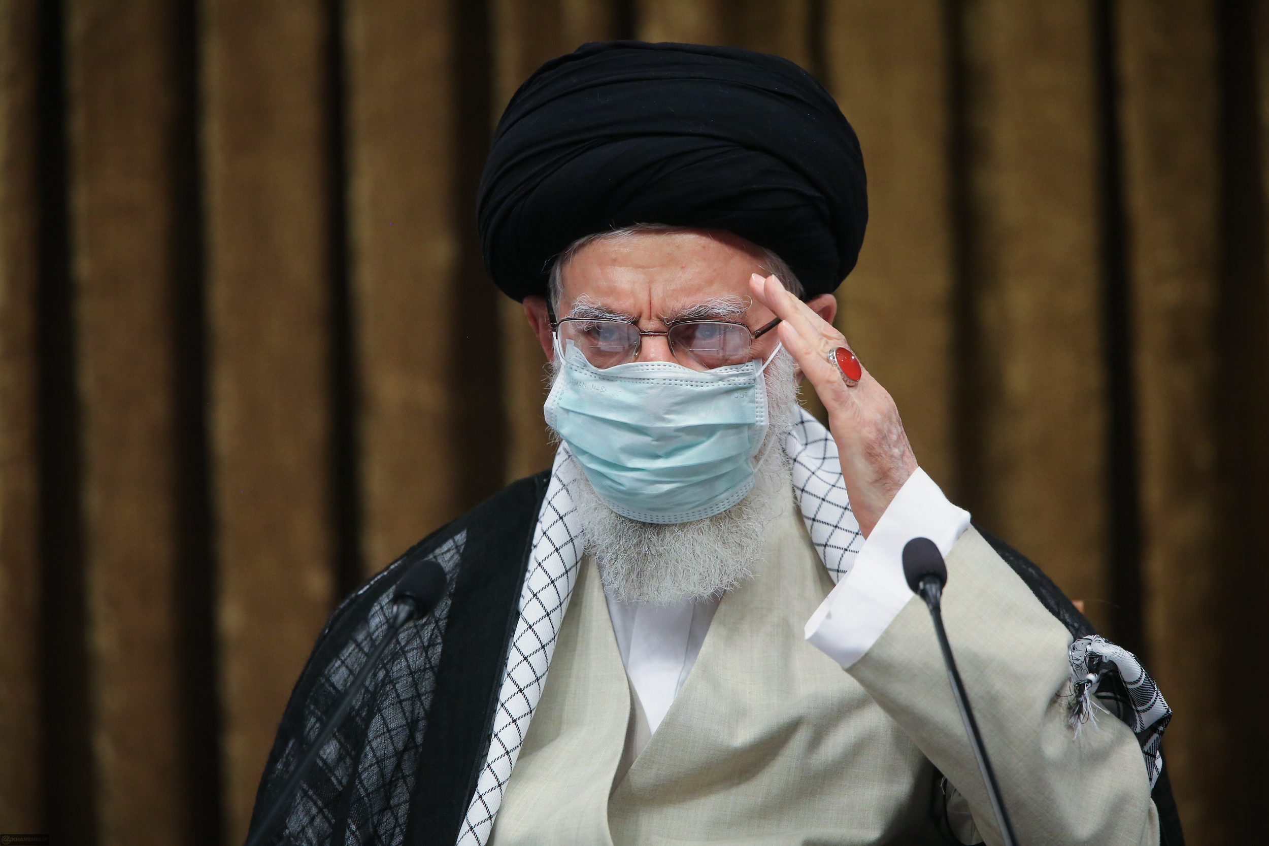 واکنش خامنه‌ای به تنش با جمهوری آذربایجان؛ ارتش‌های بیگانه نباید دخالت کنند