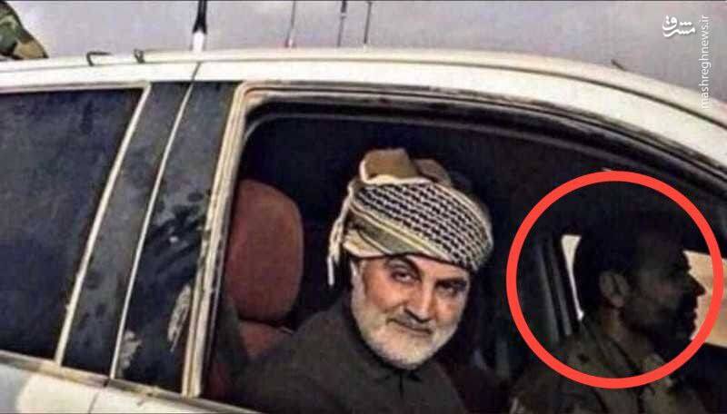 Hezbollah commander Wissam al-Tawil (in red circle) and former IRGC-Quds Force Commander Qasem Soleimani  (undated)