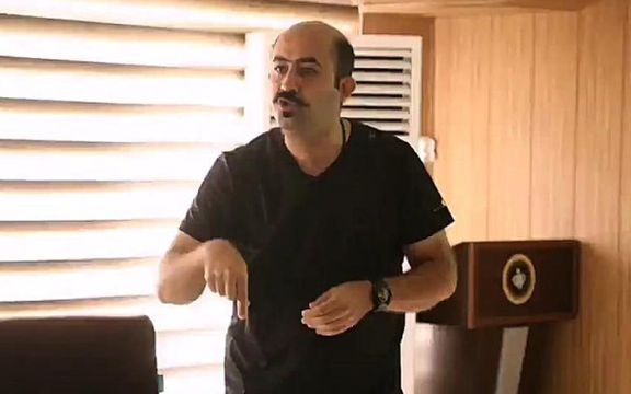 محرومیت آنالیزور مرد تیم فوتبال زنان تام اصفهان به دلیل حضور در رختکن