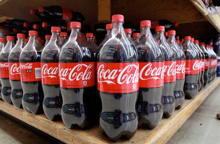شورای شهر تهران فروش کوکاکولا و محصولات نستله را در فروشگاه‌هایش ممنوع کرد
