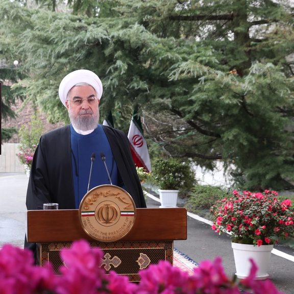 حسن روحانی در پیام نوروزی خود گفت سال ۹۹ از نظر درآمد نفتی، بدترین سال در ۶۰ سال گذشته بود