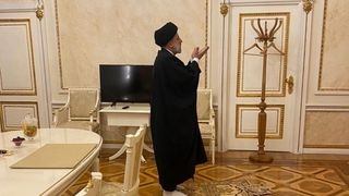Iran Presents Raisi's Prayer At Kremlin As 'Spiritual Victory'