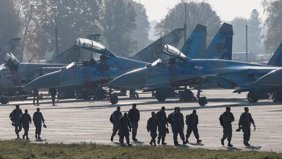 تشدید حملات روسیه به پایگاههای هوایی اوکراین در آستانه ارسال اف-۱۶ به کییف