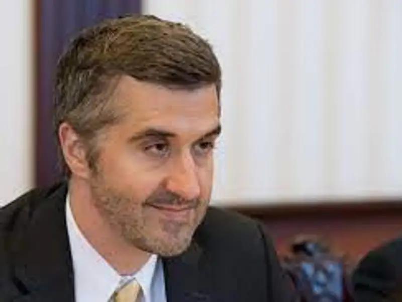 Iranian State Department Executive Praised by Blinken as he Leaves Post