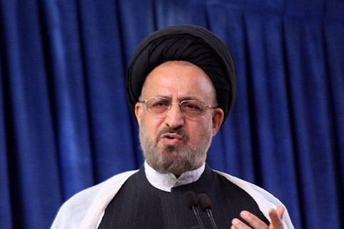 امام جمعه شیراز: با روزهخواری و بیحرمتی به روزهداران برخورد شود