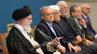 هل سيدخل النظام الإيراني الحرب دعمًا لـ "حزب الله" بعد عودة بزشكيان من نيويورك؟