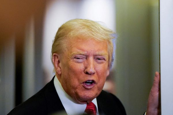 Trump says curbing Iran nuclear capability central to Mideast peace