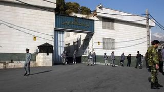 Tehran Hospital Rejects Evin Prisoners Due to Jail’s Bedbug Infestation