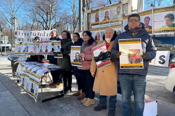 نزار زاکا و مینا احدی نیز به اعتصاب غذای بری روزن و جمشید برزگر در وین پیوستند