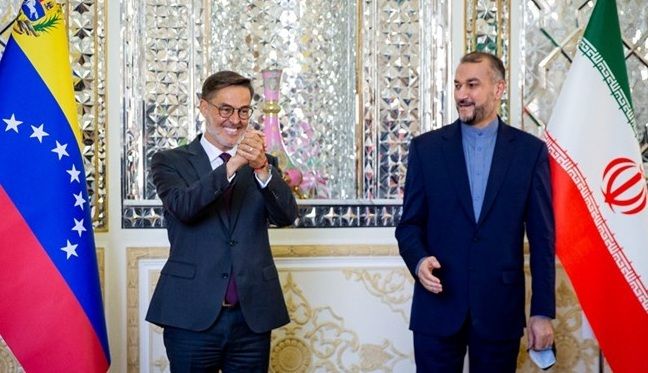 Colombia Says Iran, Russia Helping Venezuela To Move Troops To Border