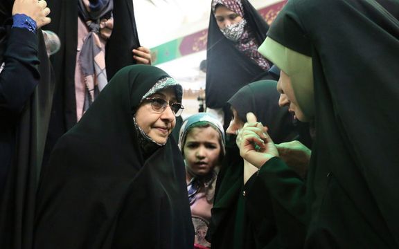 معاون رئيسی در امور زنان: مطالبات، چالشها و دغدغههای دختران را میشنویم