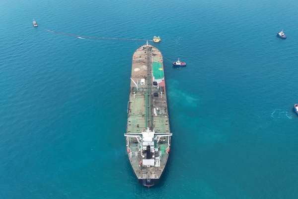 قیمت نفت در سایه ابهام در مذاکرات واشینگتن و تهران بیش از یک درصد افزایش یافت