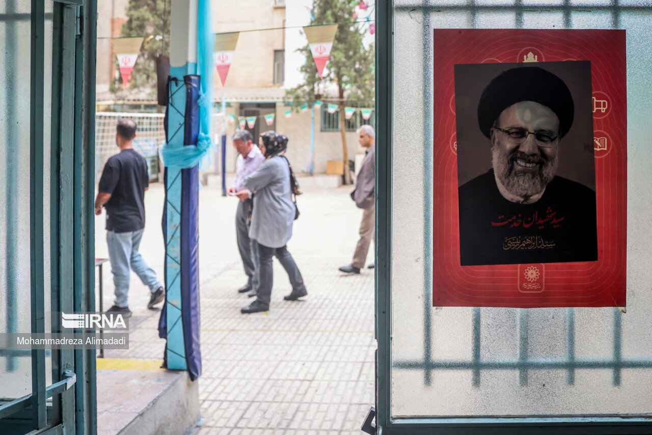 Iran’s Runoff: Decision Time for Boycotters, Radicals, and Reformists 