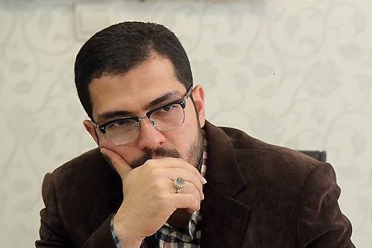 Hardliner-affiliated journalist Ali Gholhaki, said to have been arrested by IRGC security