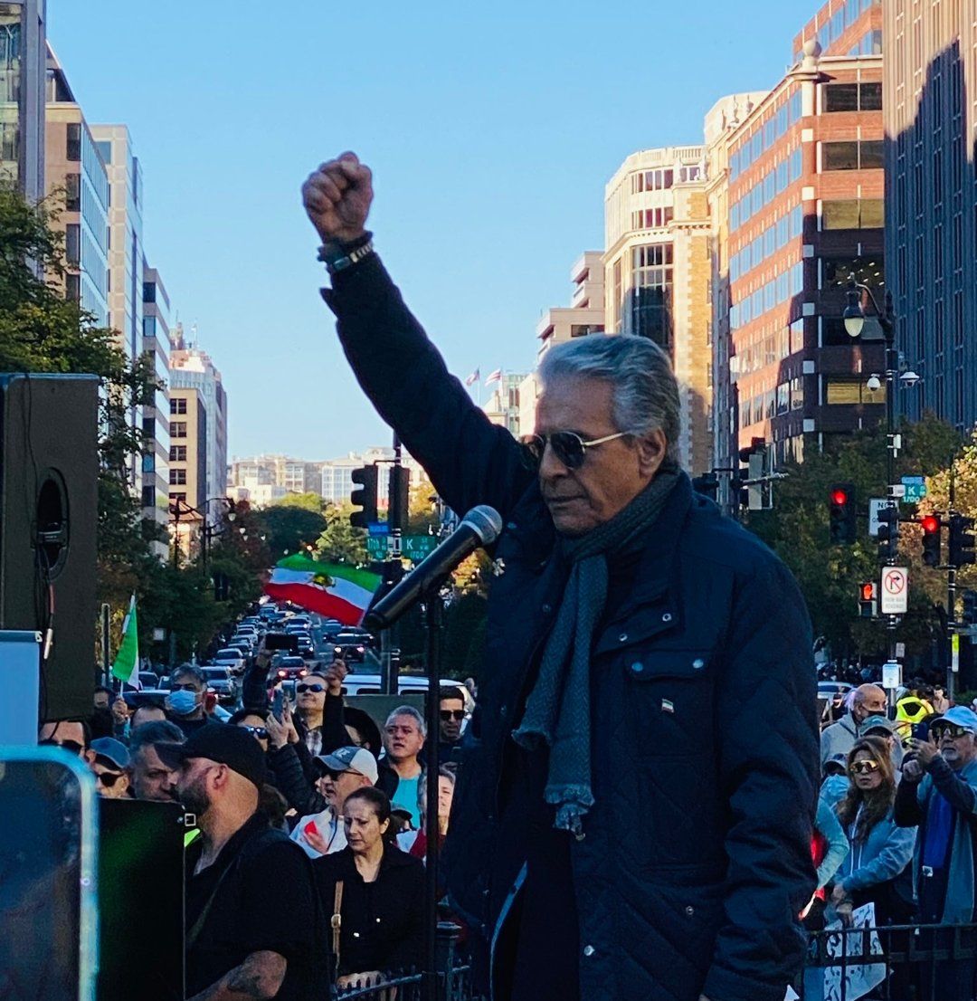 ایرانیان یاد فرامرز اصلانی را در رسانه‌های اجتماعی گرامی داشتند