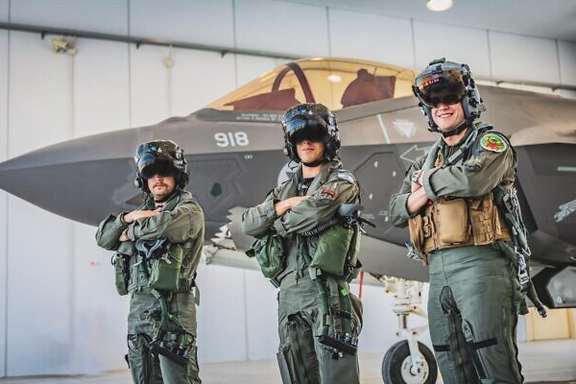 An Israeli F-35 stealth warplane with crew