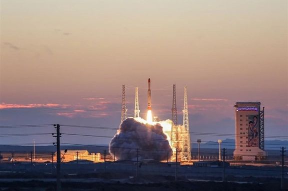 وزارت دفاع از «پرتاب موفق» ماهواره فخر-۱ با ماهوارهبر سیمرغ خبر داد