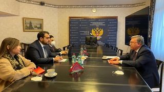 Iran Tries To Ignore The Saudi Foray Into Vienna Talks