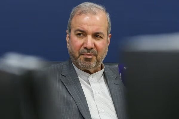سفير طهران لدى بغداد: إيران مستعدة لحماية النظام السياسي في العراق إذا طُلب منها ذلك رسميا