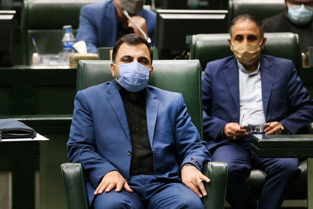 وزیر ارتباطات ایران گمنامی کاربران اینترنت را «چالش جدی» خواند