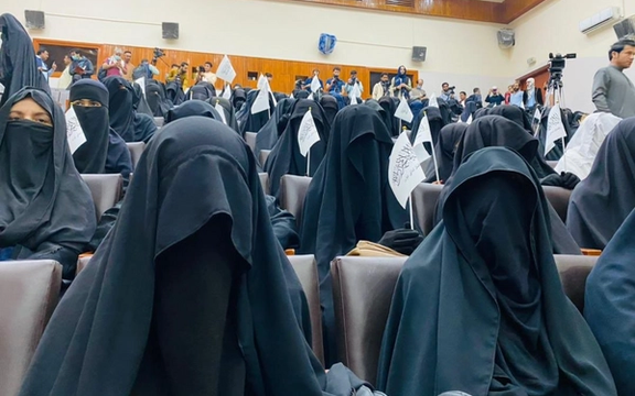 گردهمایی زنان حامی طالبان در دانشگاه کابل