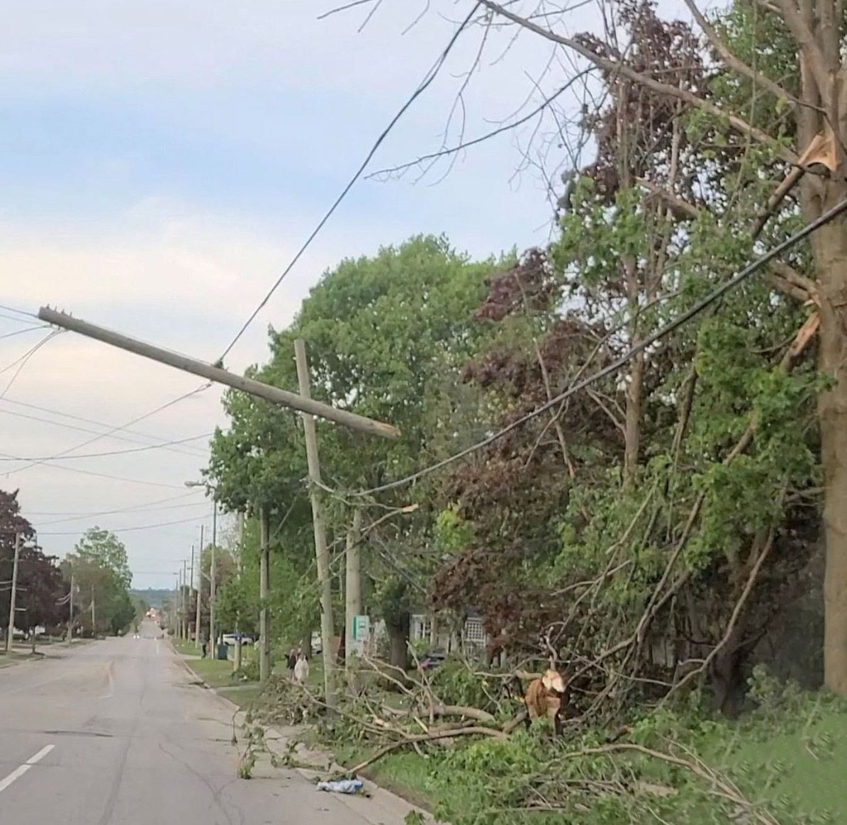 شمار قربانیان طوفان شدید در کانادا به دست‌کم ۸ نفر رسید
