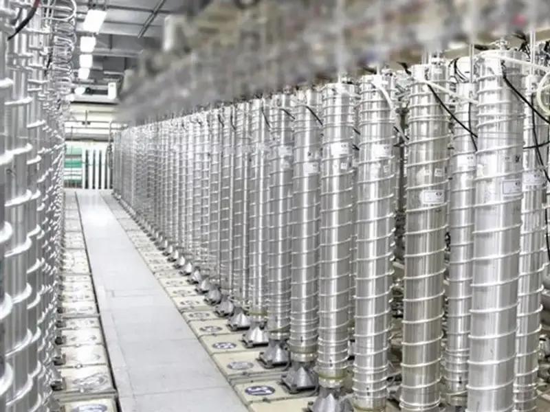 صحيفة هولندية: جاسوس هولندي.. وراء نقل فيروس" ستوكسنت" في موقع "نطنز" النووي الإيراني