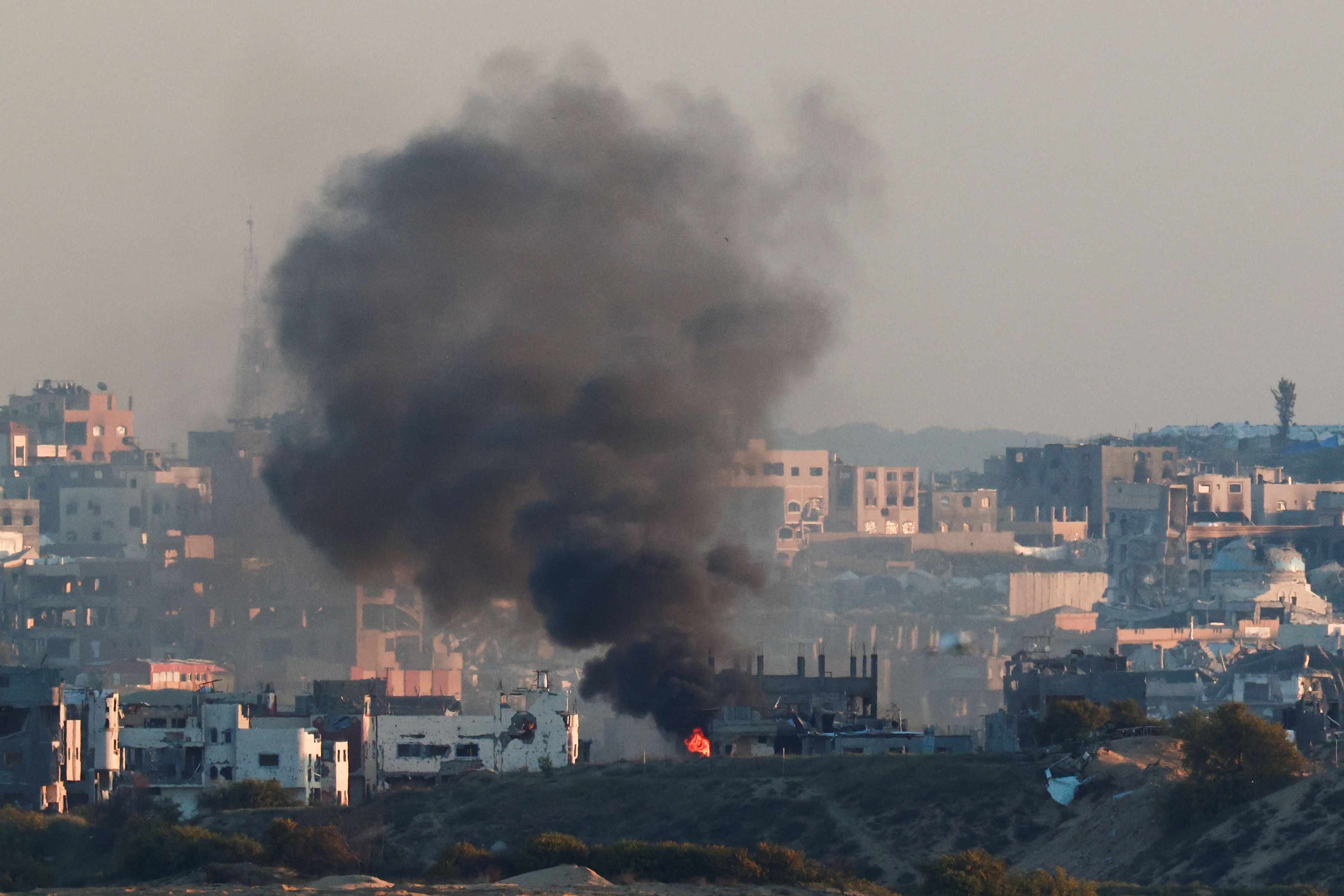 اسرائیل از کشته شدن «نخست‌وزیر جدید حماس در غزه» در حمله به بیمارستانی در خان‌یونس خبر داد