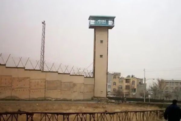 Iran hands 10-year sentence to man accused of spying for Israel