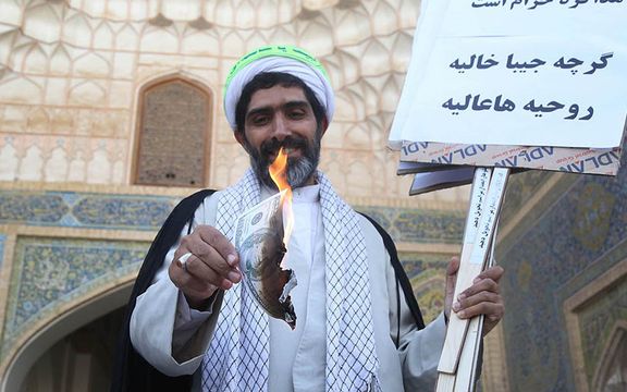 حاجتی، استاد حوزه علمیه خوزستان: هر استادی که از نظام فاصله گرفت، باخته است