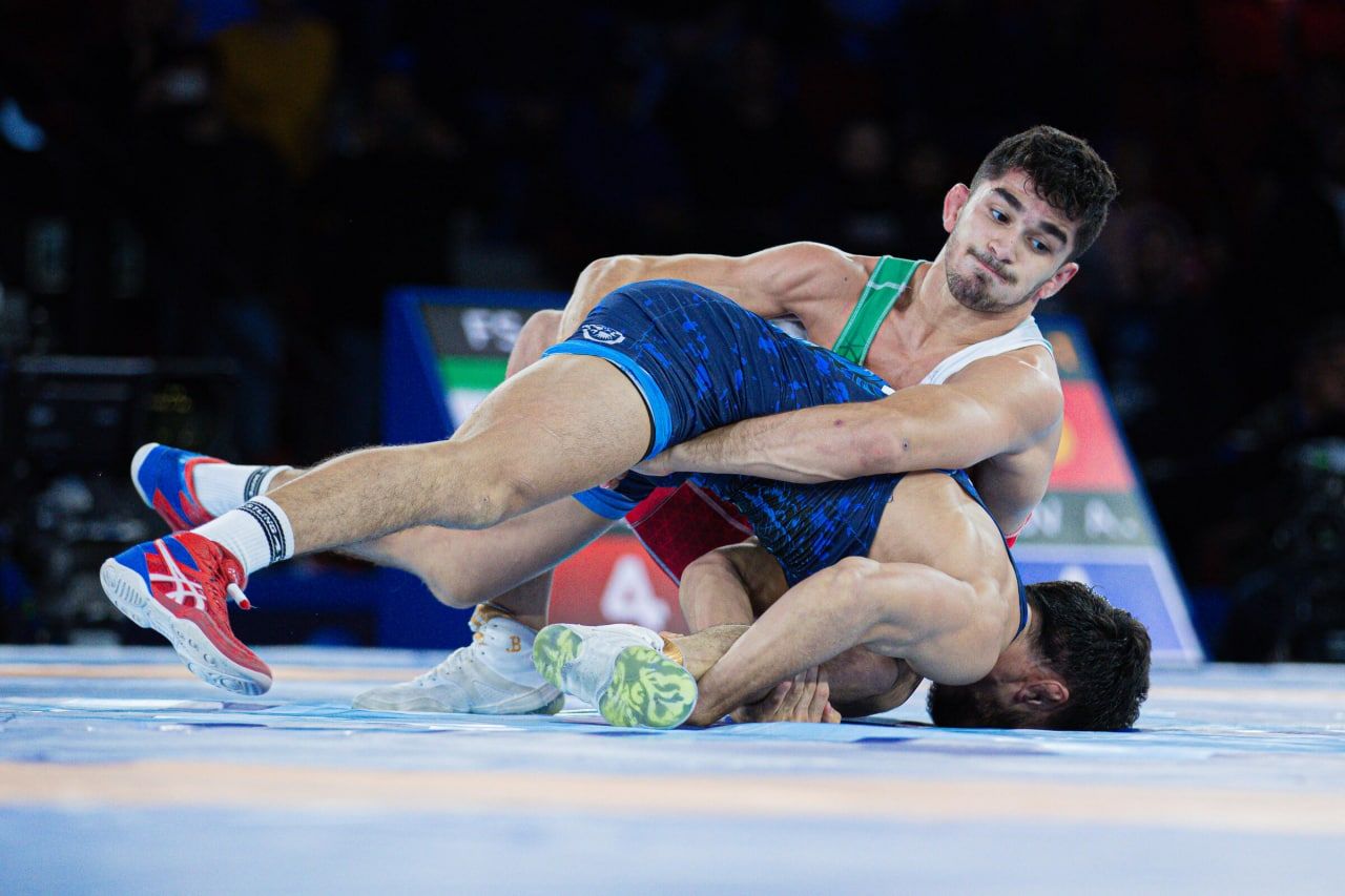 راهکار جمهوری اسلامی برای رویارو نشدن کشتی‌گیر ایرانی با حریف اسرائیلی: اضافه‌وزن ۳۰۰ گرمی