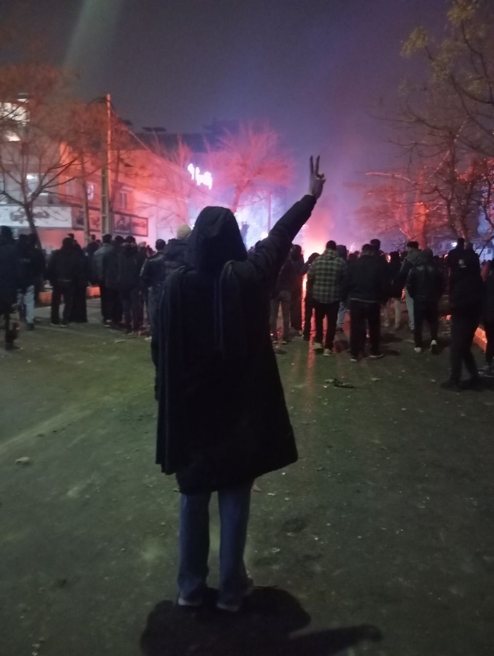 بیش از  ۸۰۰ سینماگر از کشورهای مختلف کشتار مردم ایران را محکوم کردند