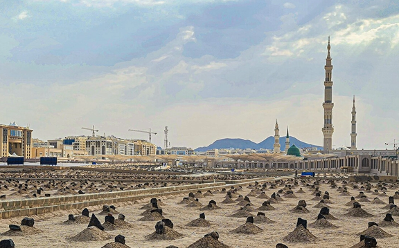 ۴۵ زائر هندی در سانحه برخورد اتوبوس با تانکر سوخت در نزدیکی مدینه کشته شدند