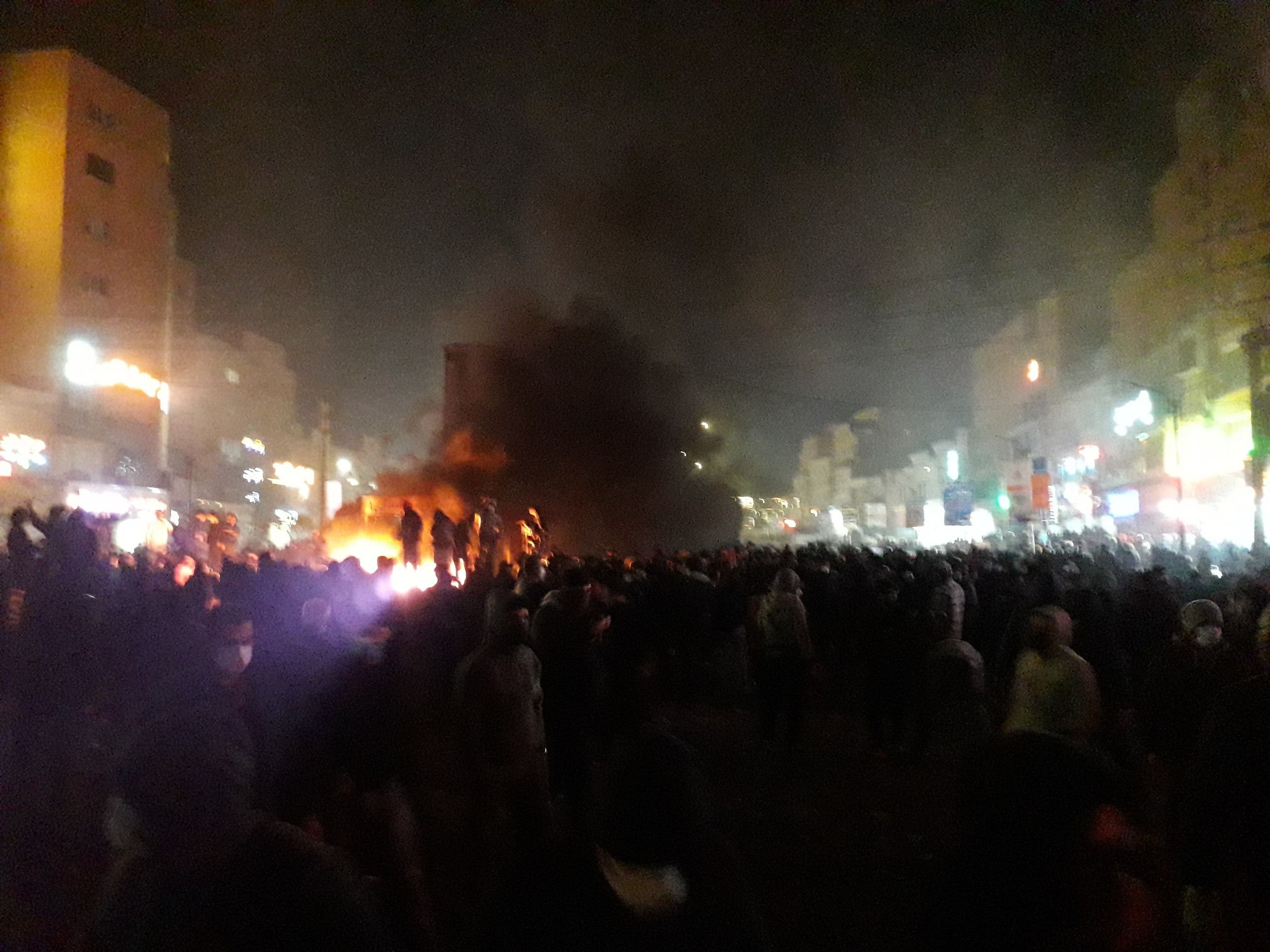 گزارش یک پرونده؛ می‌خواستند آنان را در پایگاه بسیج بسوزانند، حالا می‌خواهند اعدامشان کنند