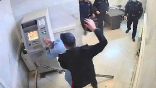 قتل محمد میرموسوی در بازداشت؛ در بازداشتگاههای جمهوری اسلامی چه میگذرد