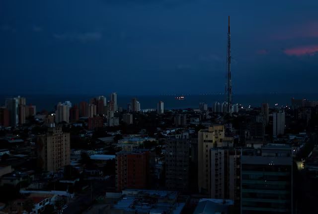 نمایی از شهر هنگام قطع برق