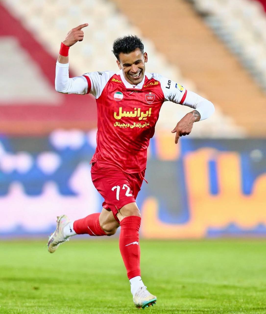 رسانه‌های ایران؛ عیسی آل‌کثیر، مهاجم پیشین پرسپولیس، با استقلال به توافق رسید