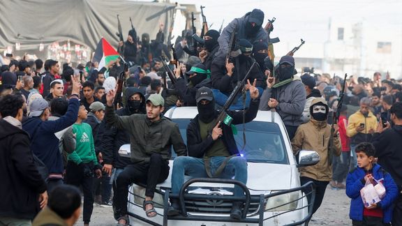 حماس: در ازای آزادی هر ۳۰ زندانی فلسطینی یک گروگان غیرنظامی آزاد میشود