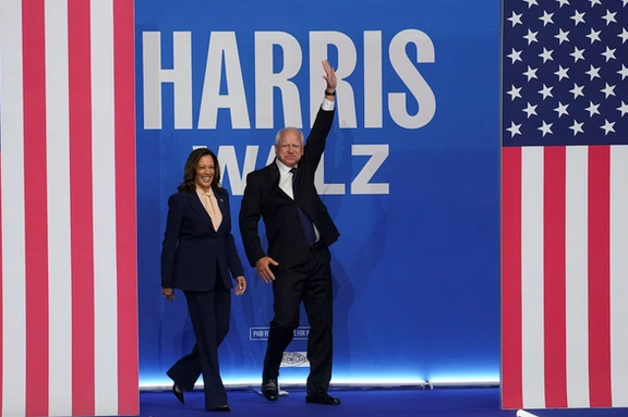 تیم والز، معاون کامالا هریس، در اولین سخنرانی انتخاباتی خود از ترامپ انتقاد کرد