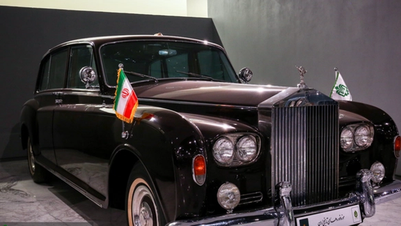 رییس بنیاد مستضعفان: گواهی میدهم مسئولان از خودروهای خاندان سلطنتی استفاده نکردند