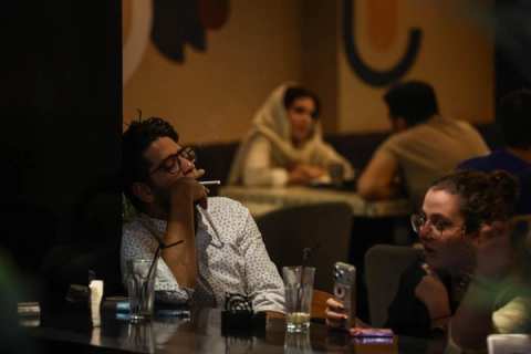 دهها کسبوکار در شهرهای مختلف ایران به بهانه رعایت نکردن حجاب و «هنجارشکنی» پلمب شدند