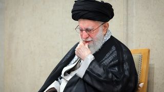 خامنهای در برابر ابربحران