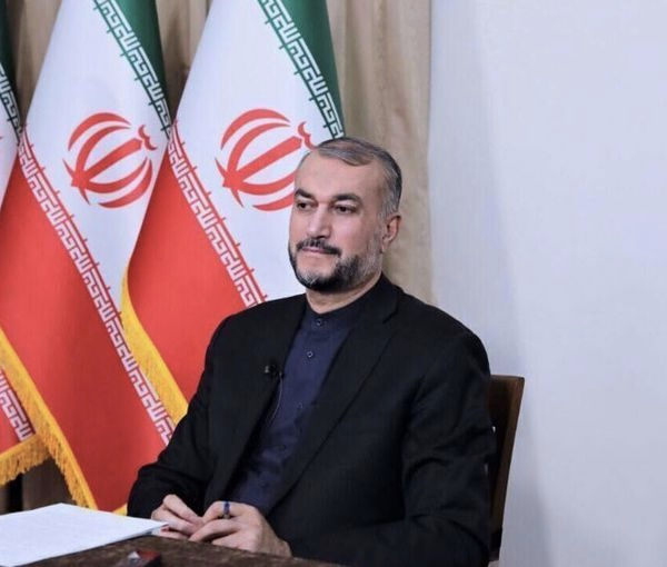 وزير خارجية إيران يعترف بإرسال طائرات مسيرة لروسيا.. ولكن "قبل حرب أوكرانيا"