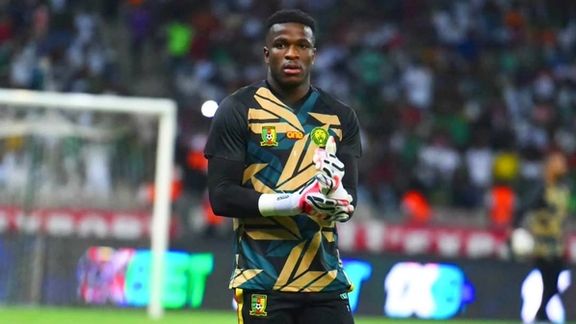 توافق اولیه استقلال با دروازهبان تیم ملی کامرون