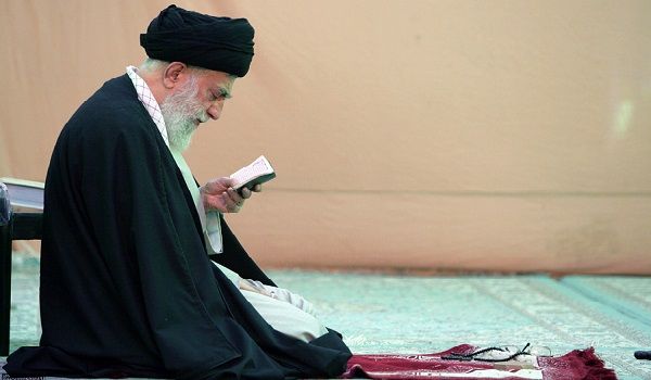 سخنگوی سابق دولت: خامنه‌ای به دلایلی، مذاکرات غیرمستقیم را مجاز اعلام کرد